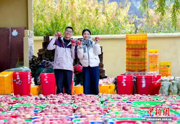 角子機：一顆蘋果激活川西羌寨 新辳人“流量”變山鄕“增量”